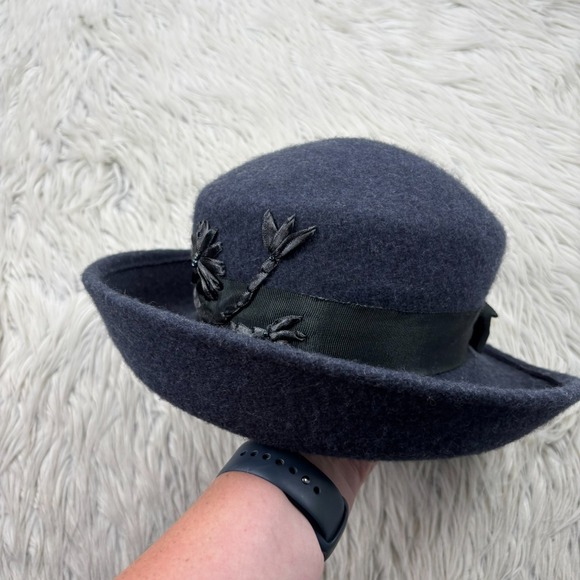 Vintage Banash Women's Cloche Navy Wool Hat Boston Floral Bow Trim Retro Flapper - Picture 5 of 5